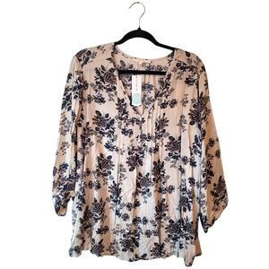Fun 2 Fun StitchFix  Women's Cream Maley Floral Blouse Size 3X NWT